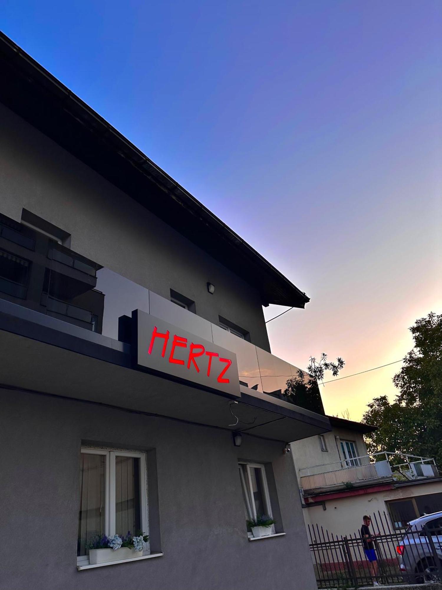 Hostel Herz バニャ・ルカ エクステリア 写真