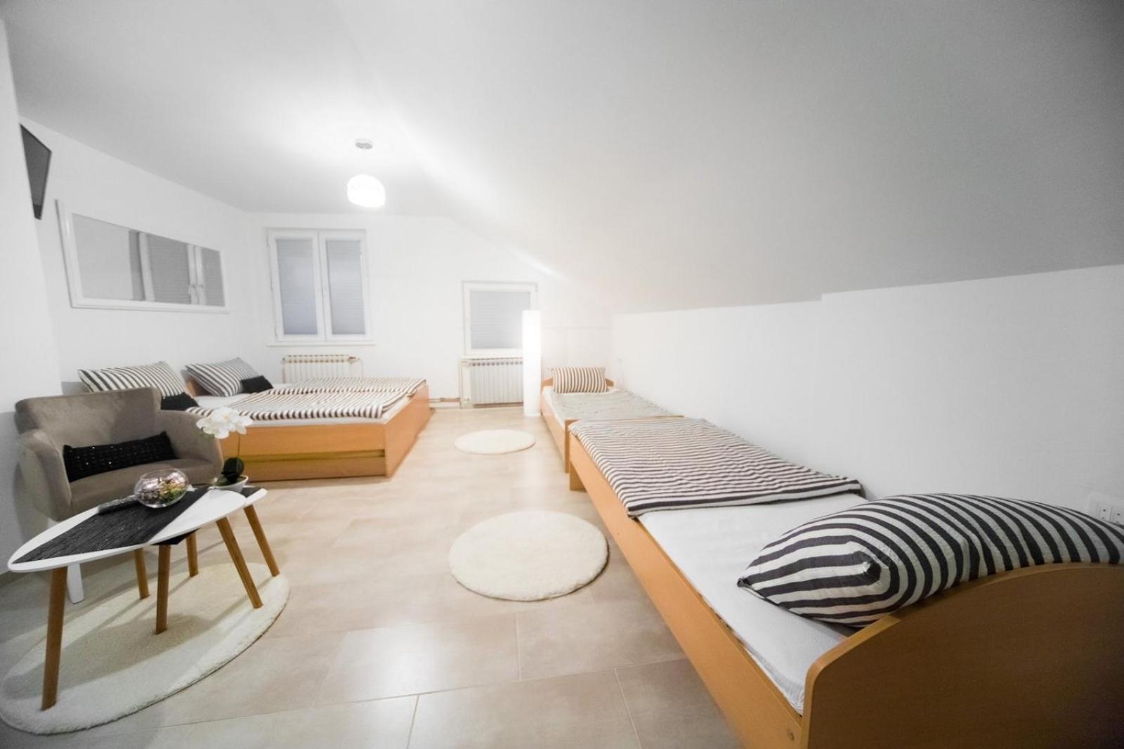 Hostel Herz バニャ・ルカ エクステリア 写真