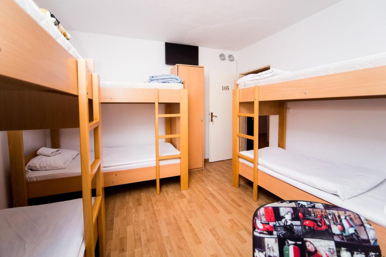 Hostel Herz バニャ・ルカ エクステリア 写真