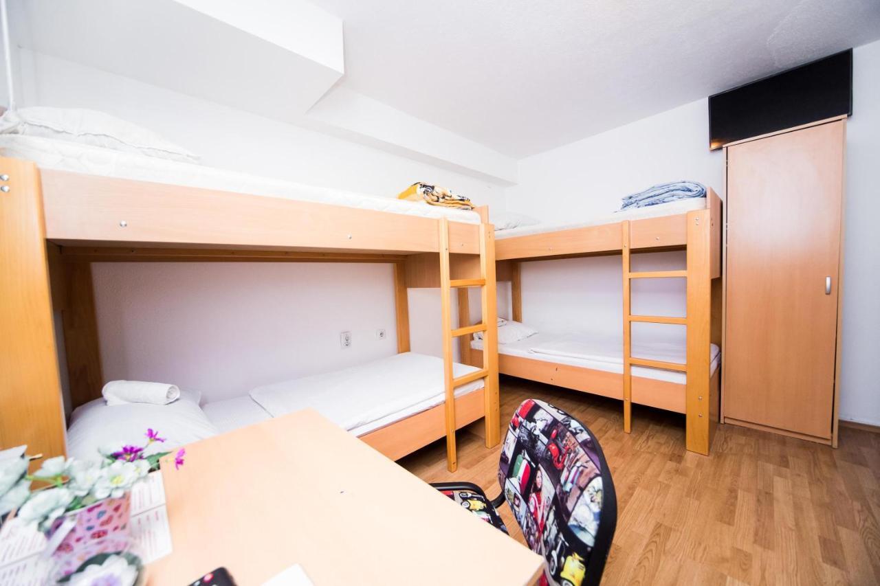 Hostel Herz バニャ・ルカ エクステリア 写真