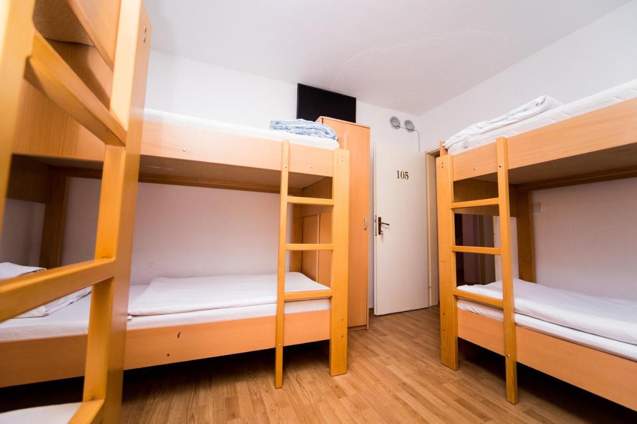 Hostel Herz バニャ・ルカ エクステリア 写真
